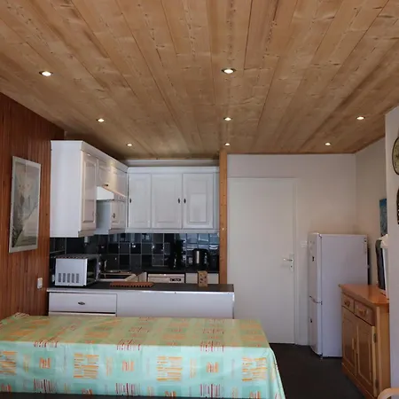 2100b - Confortable-proches De Pistes-balcon Mae-6674 טיגנס